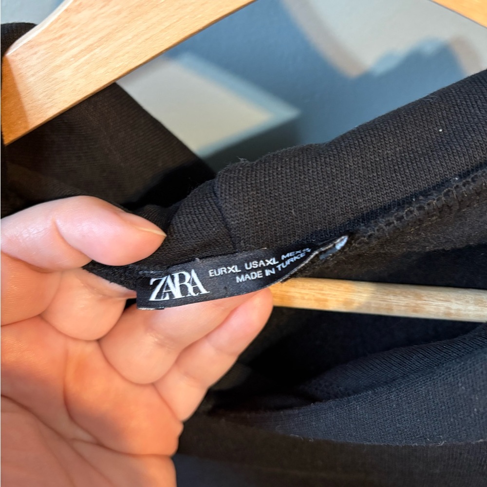 Zara cropped hoodie - Picture 3 of 3